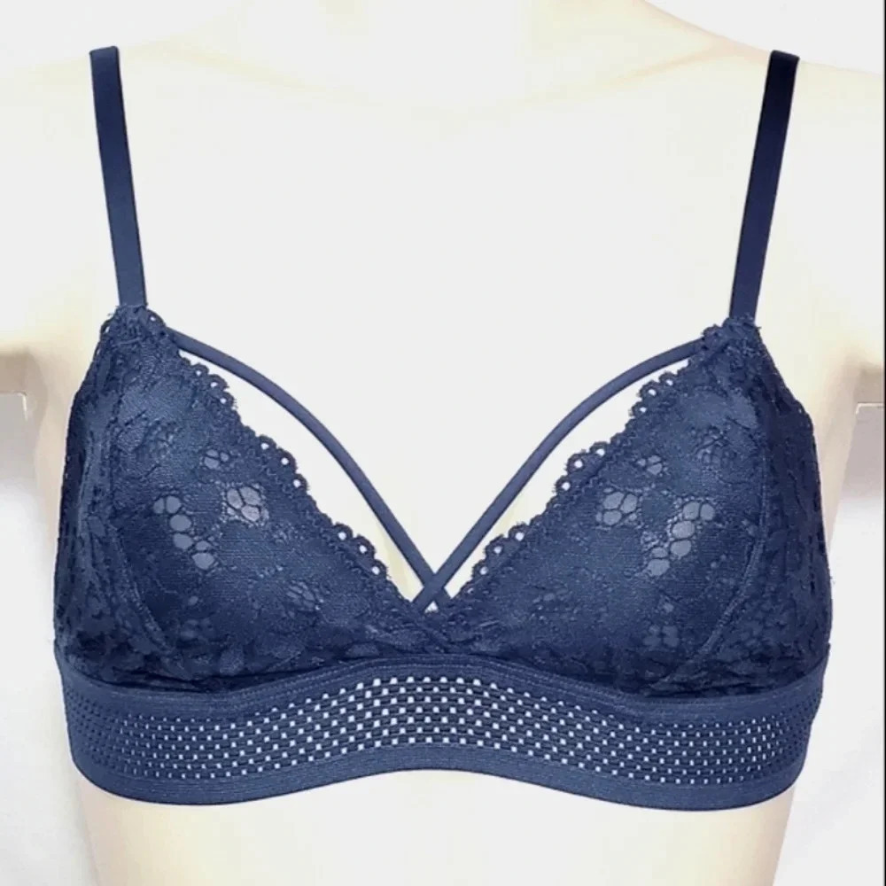 XS X-SMALL Xhilaration Strappy Front Wire Free Lace Bralette Nighttime Blue NWT